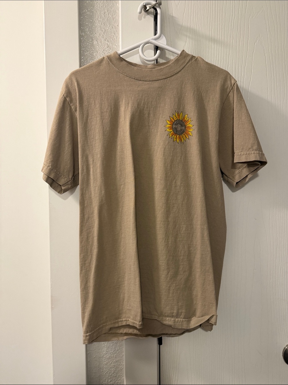 Sunflower Graphic Short Sleeve Tee - Tan